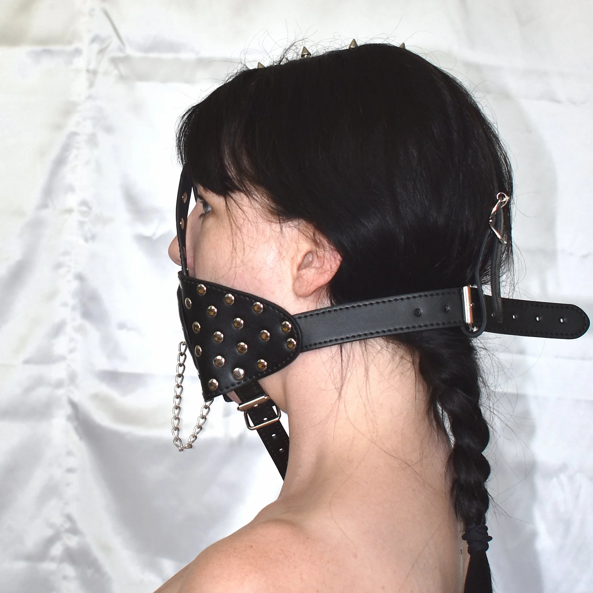 Maschera Fetish Pissgag con Imbuto & Tappo – Bavaglio regolabile in ecopelle per BDSM