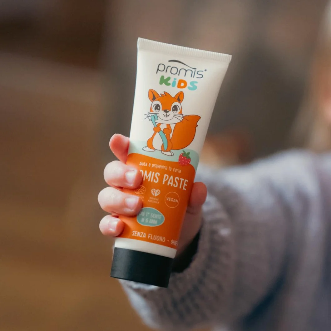 PROMIS Paste Kids 0–6 Anni, Senza Fluoro, Bio, Fragola e Sicuro Se Ingerito | Dentifricio con idrossiapatite anti-carie, formula delicata per l’igiene quotidiana dei denti da latte.