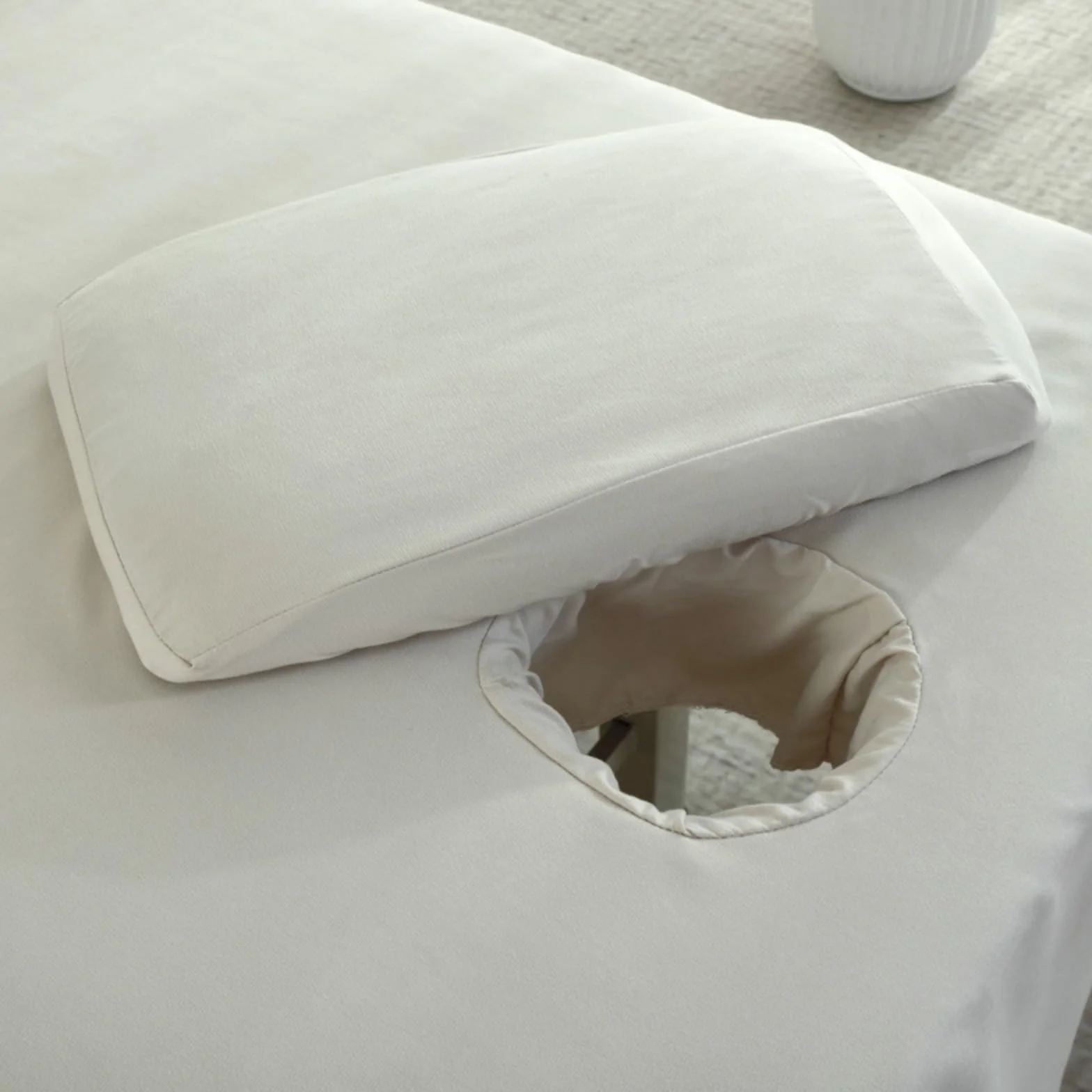 Surwin Lenzuola per Lettino Massaggio con Foro Morbido in Microfibra Lavabile per Professionale (M23 Cachi, 120x230cm)