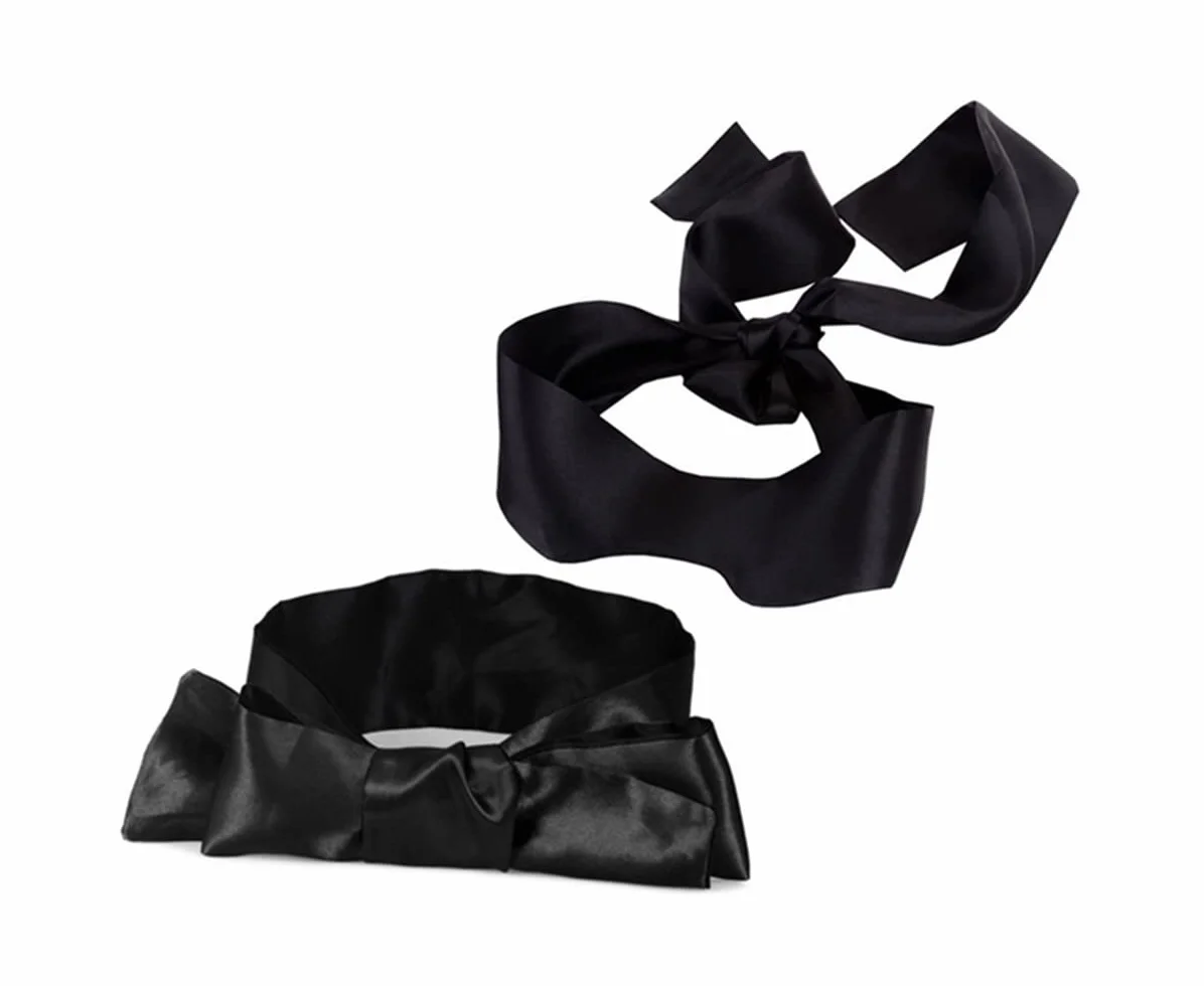 LATRAT 2 Pezzi Raso Benda per Occhi, Maschera Sonno Morbido Elegante Nero