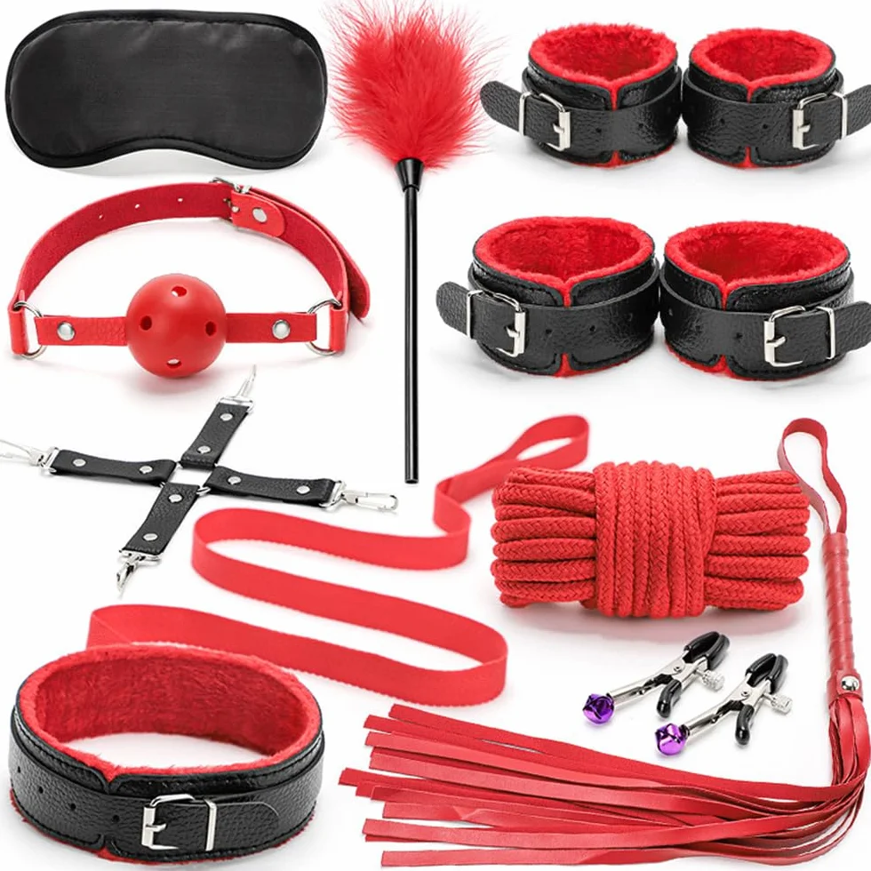 Set da gioco di ruolo per coppie, accessori regolabili, set da dieci pezzi in pelle - per la camera da letto, per aggiungere divertimento a uomini e donne - rosso e nero