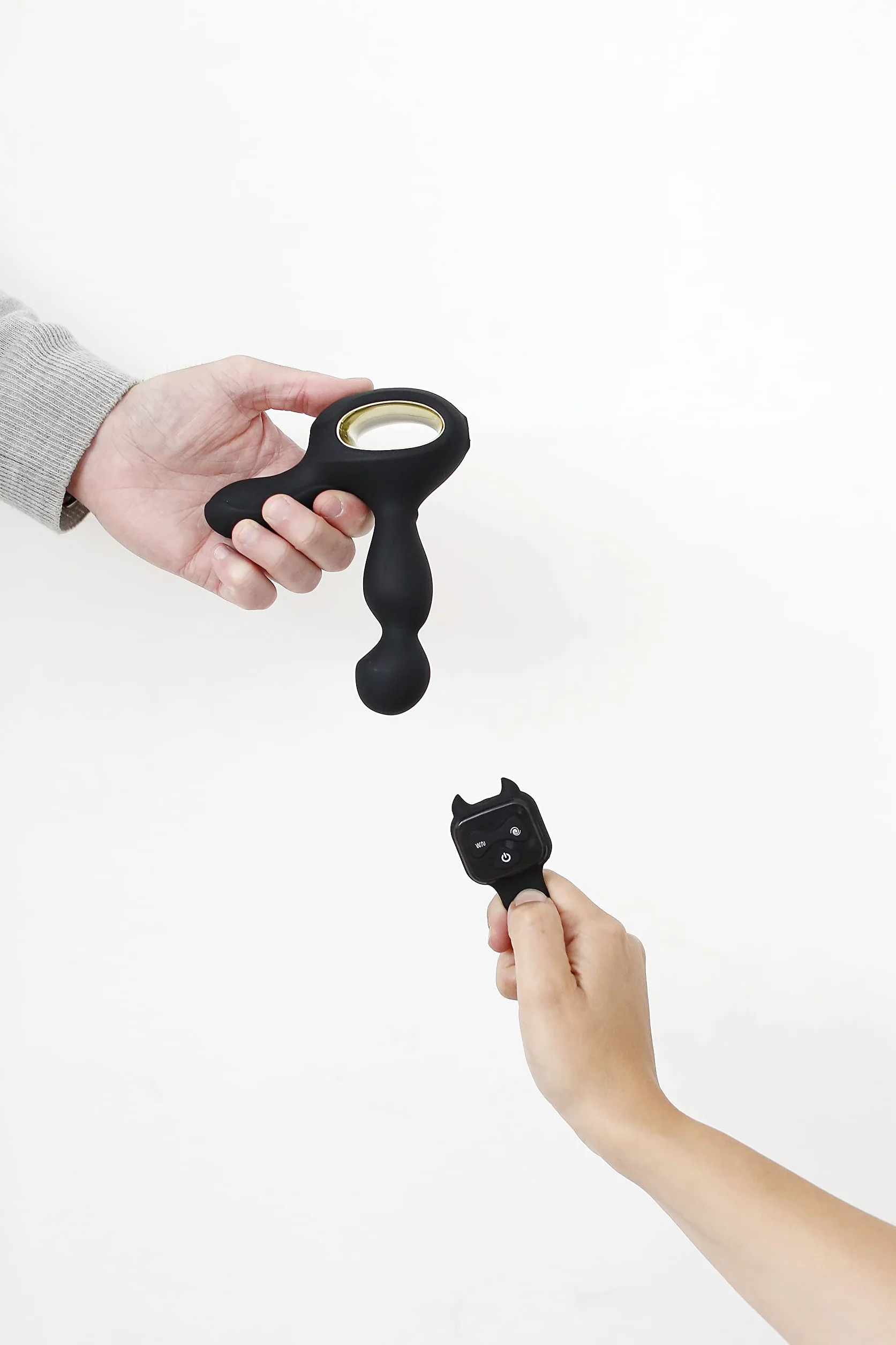 GOLIATE NyX Pro2 Massaggiatore Prostatico telecomandato Vibrante per Uomo - Vibromassaggiatore sex toys Maschile Stimolatore della Prostata, Punto P, Piacere Anale, Perineo: 10 Modi, Ricaricabile