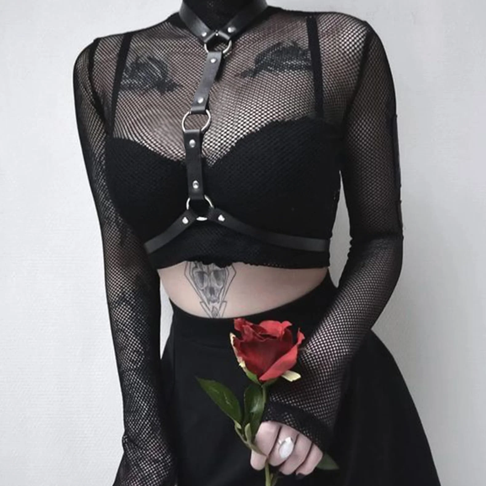 Punk Imbracatura in Pelle Donna Regolabile Cintura Toracica Set BDSM Bondage con Manette e Collare