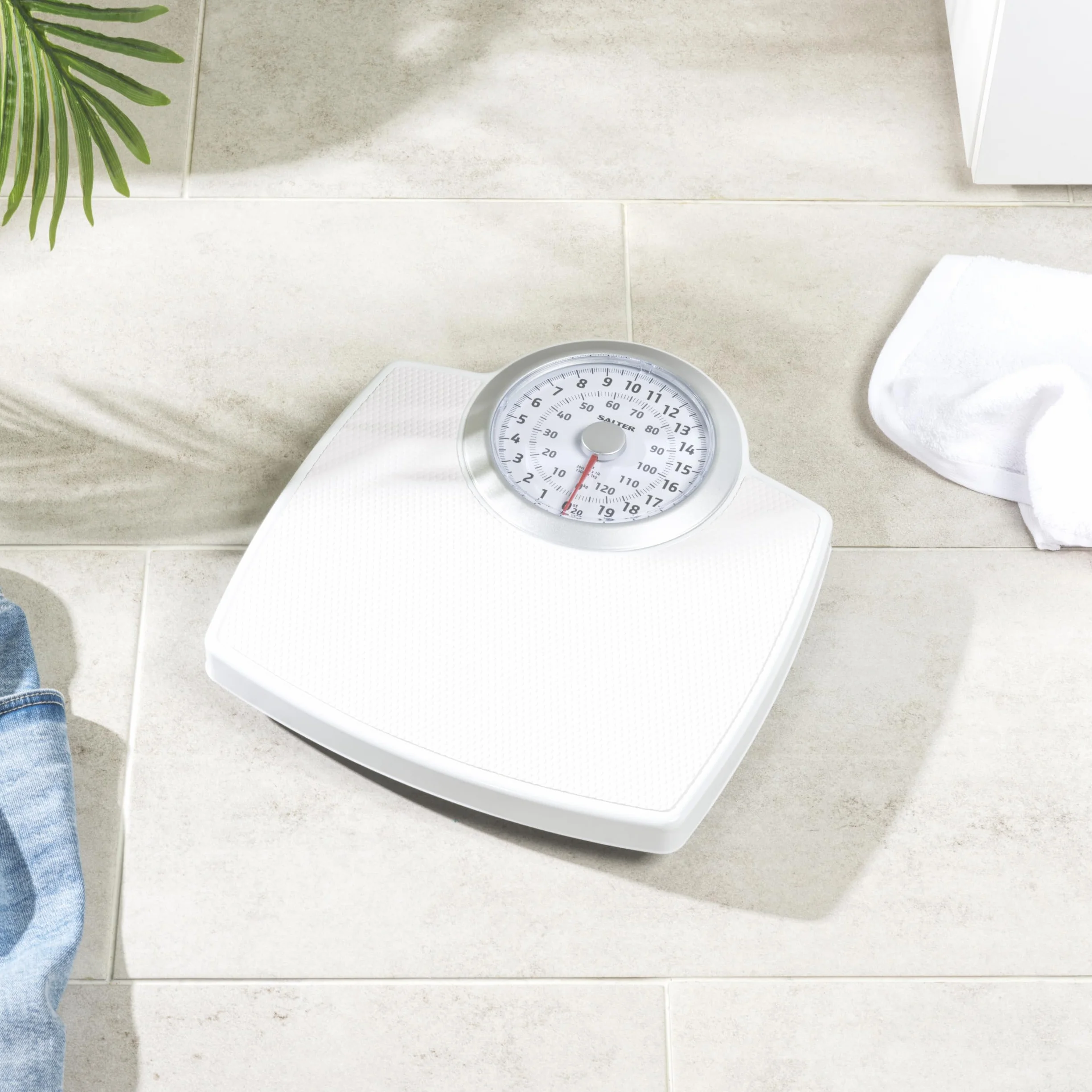 Salter 144 WHSVDR - Bilance da bagno meccaniche, numeri grandi, qualità premium, bilancia persona, capacità masima di 130 kg, quadrante grande, piattaforma spaziosa, bianco