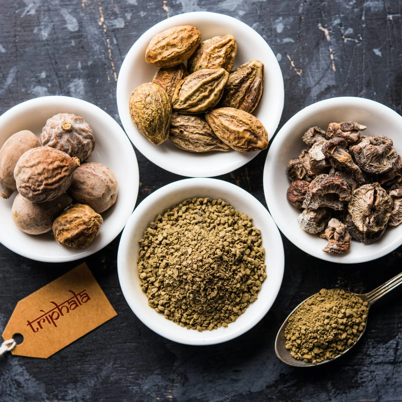 Capsule Triphala bio 400 pezzi | confezione di ricarica | con 500 mg di polvere Triphala ciascuna | combinazione di Amalaki, Bibhitaki e Haritaki | 100% vegan | vom Achterhof