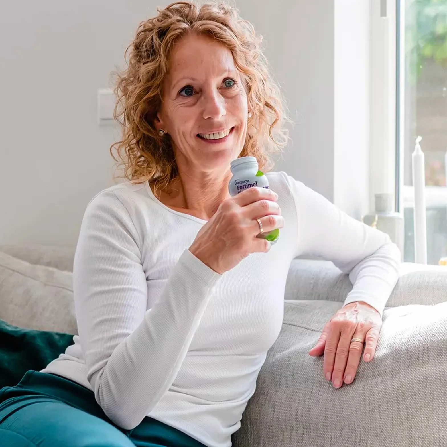 Nutricia Fortimel PlantBased Protein, Alimento a Fini Medici Speciali Indicato per la Gestione Dietetica della Malnutrizione, Vegano, Senza Lattosio, Gusto Mango e Passion Fruit - 4 x 200ml