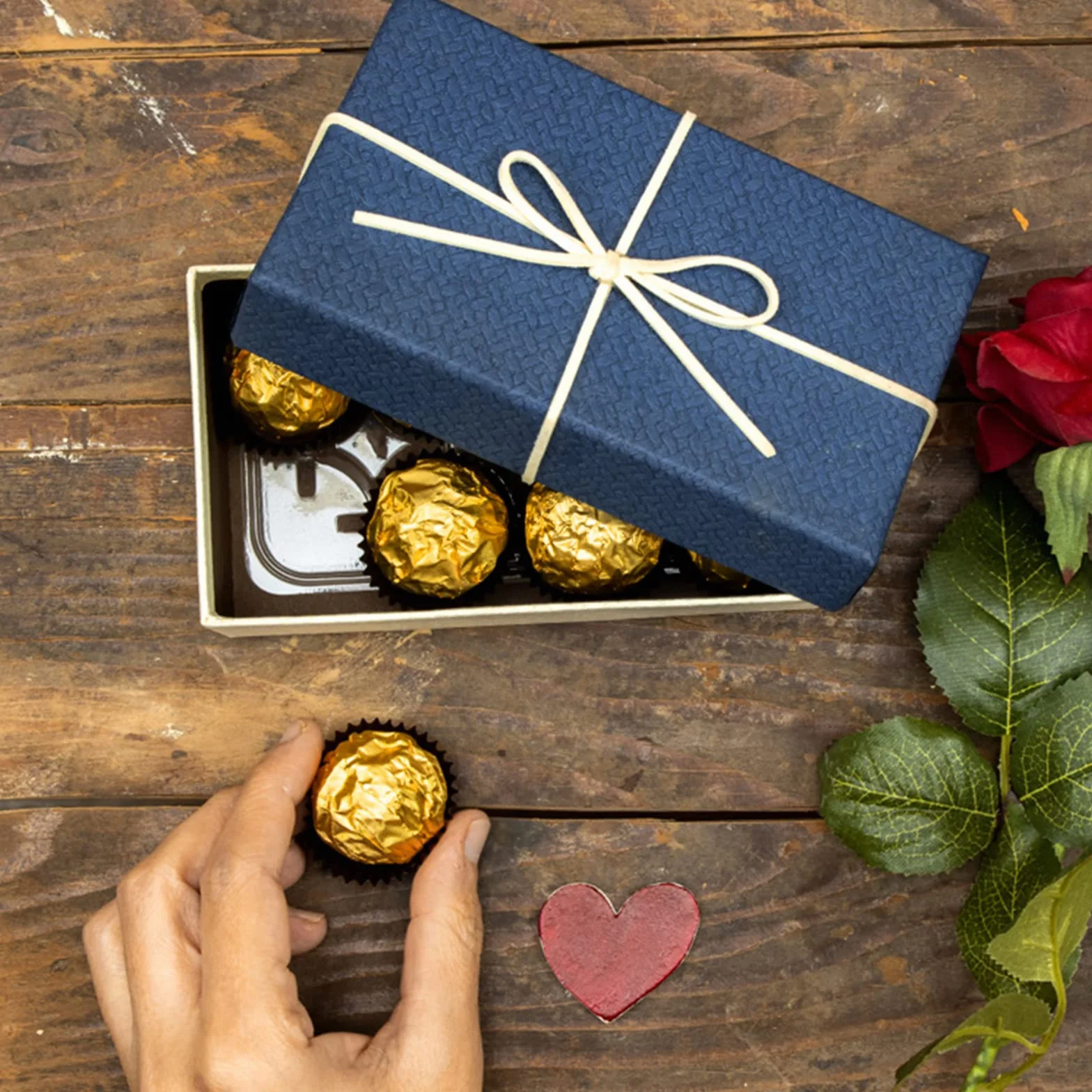 Prasacco 300 fogli di alluminio per caramelle, 10,2 x 10,2 cm, dorati, per confezionare cioccolatini fai da te