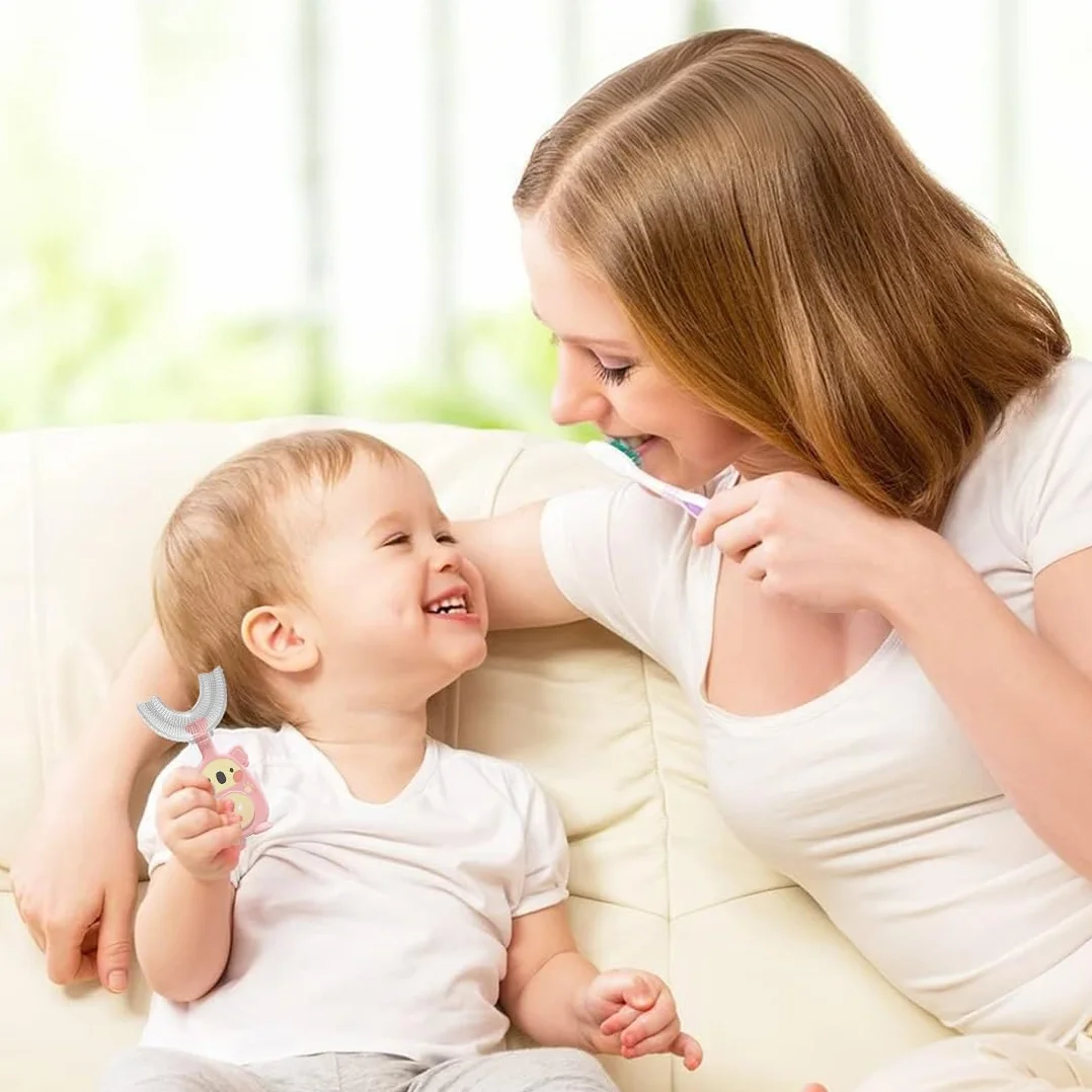 4 Pezzi Spazzolino per Bambini, a Forma di U, 360 Gradi per la Pulizia Orale,Setole in Silicone in Silicone Morbido per Uso Alimentare, per l'igiene Orale,Spazzolino Neonato(2-6 Anni)