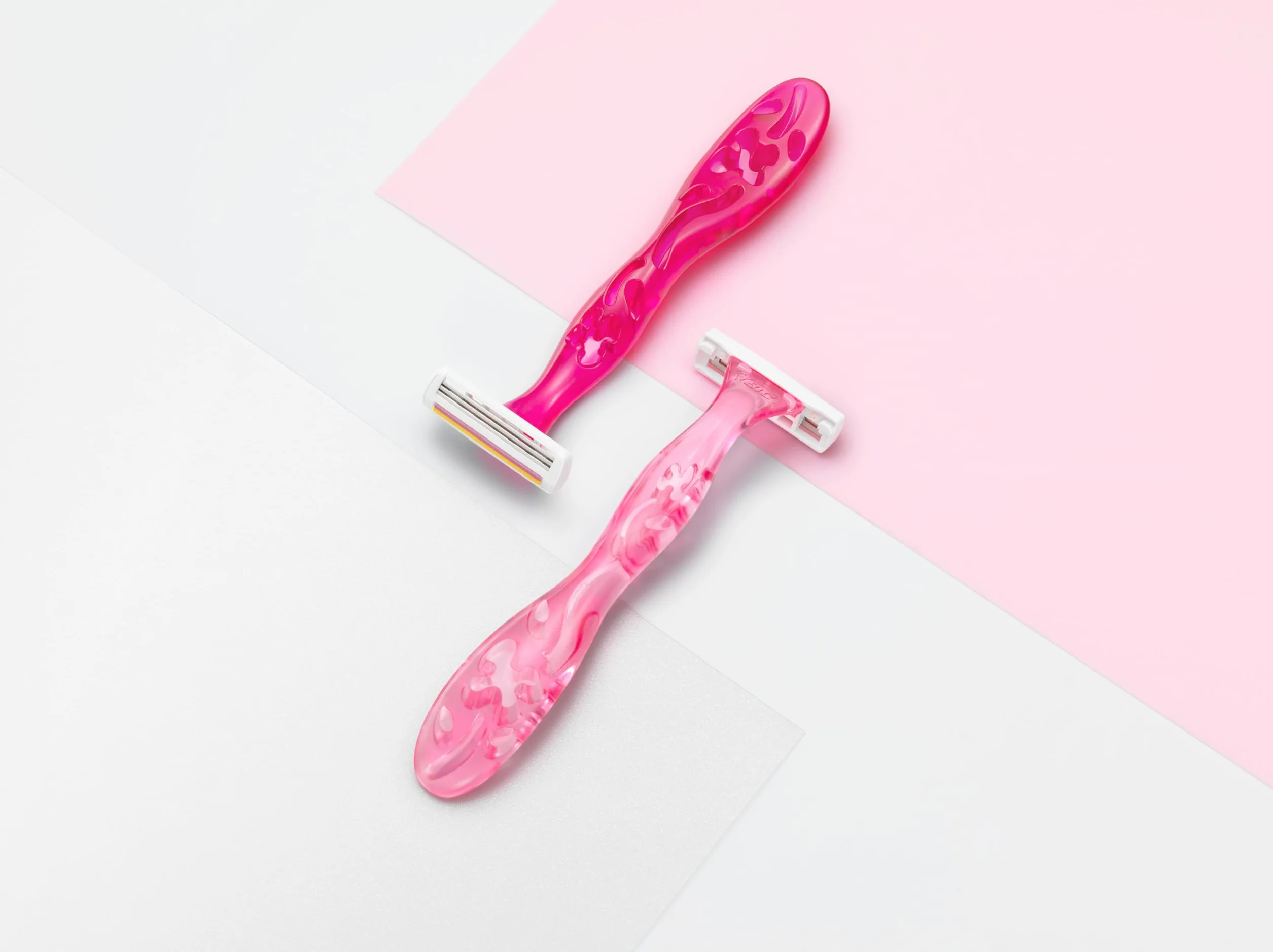 BIC Miss Soleil Colour Collection rasoio a tripla lama da donna acciaio inox confezione da 8