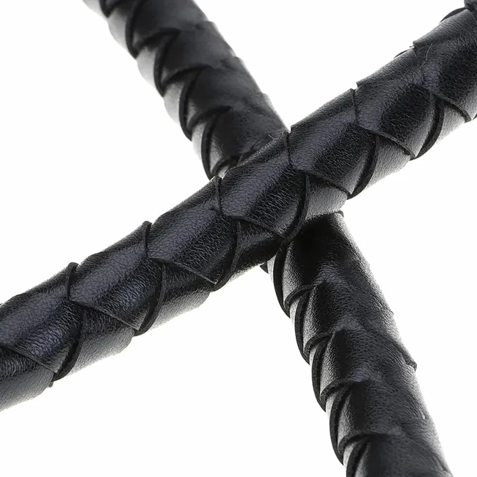 Frusta in Pelle Nera Fatta a Mano per Giochi di Feste