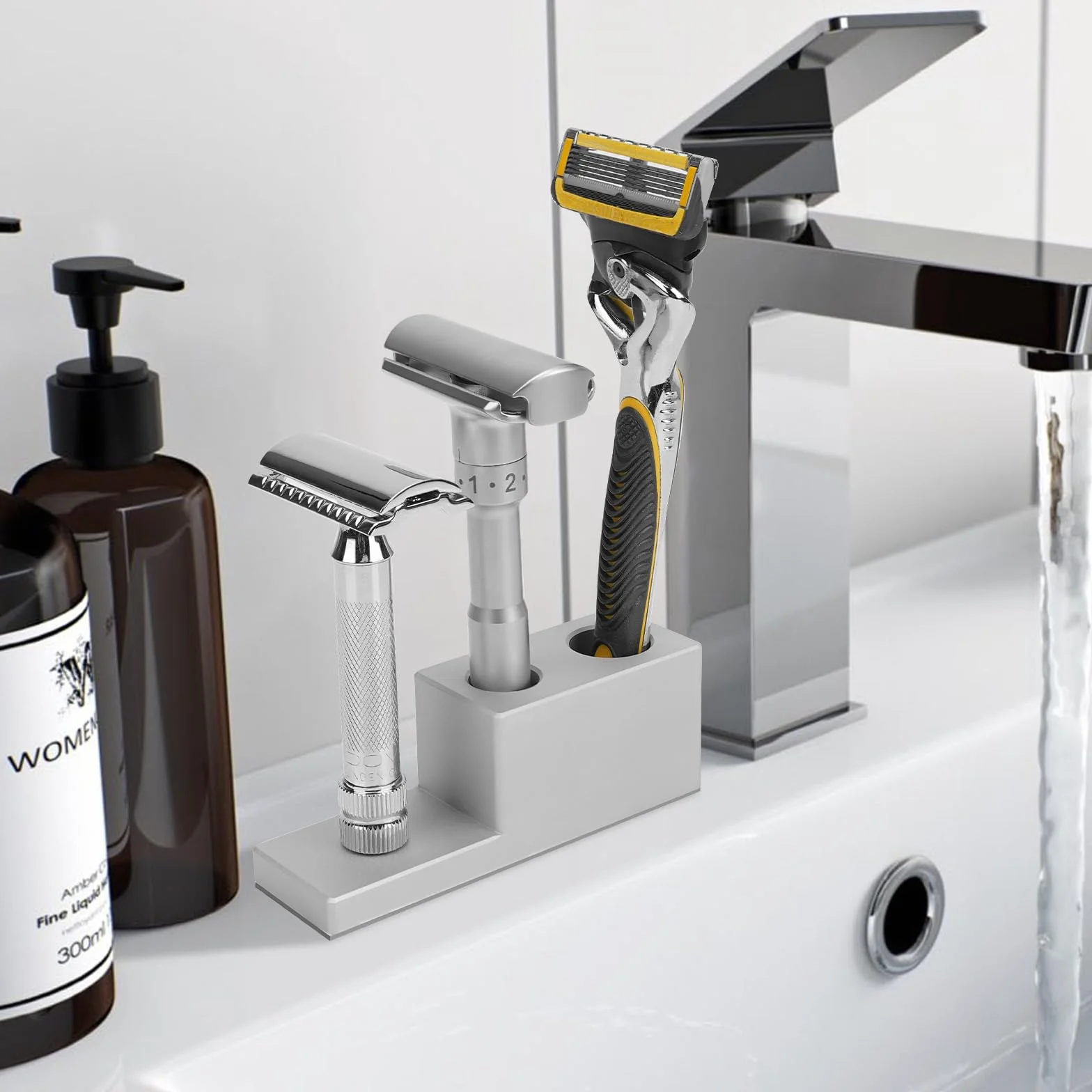 Linkidea Supporto per rasoio lega di alluminio con base di drenaggio,compatibile con lame Vikings e rasoi di sicurezza Merkur,espositore da collezione e organizer da bagno,regalo per uomo(argento)