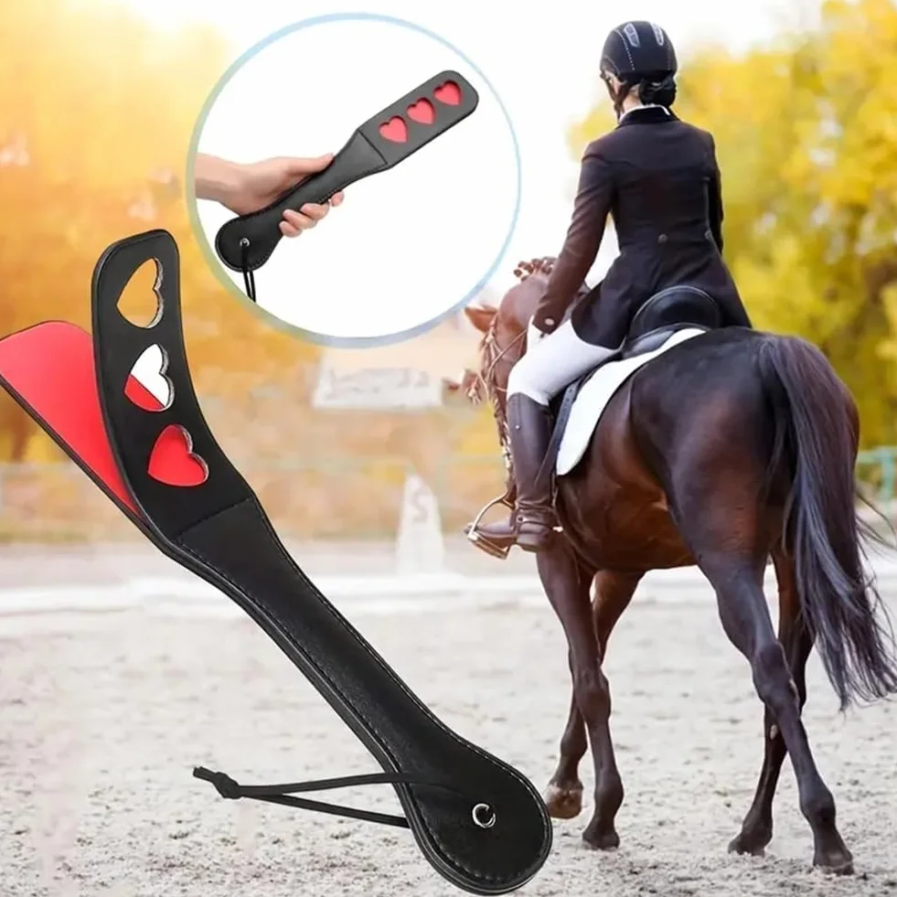 Gioco di punizione con sculacciate e maschera per gli occhi Coppia d'amore
