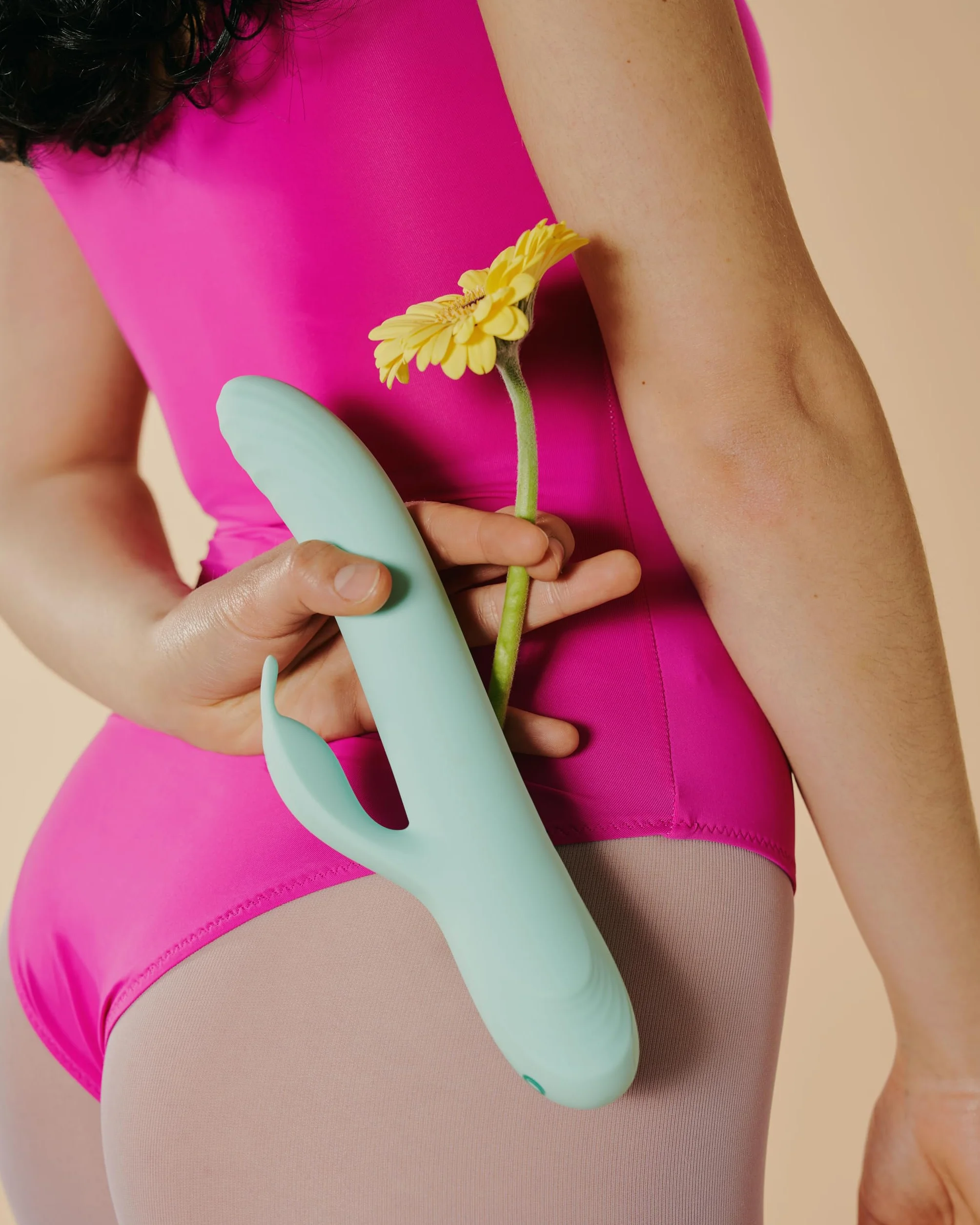 Control Be Playful, Vibratore Rabbit con Effetto Spinta e Braccio Flessibile per il Clitoride, Silicone medico senza Ftalati, Ricarica USB, Water Splash (IPX4)