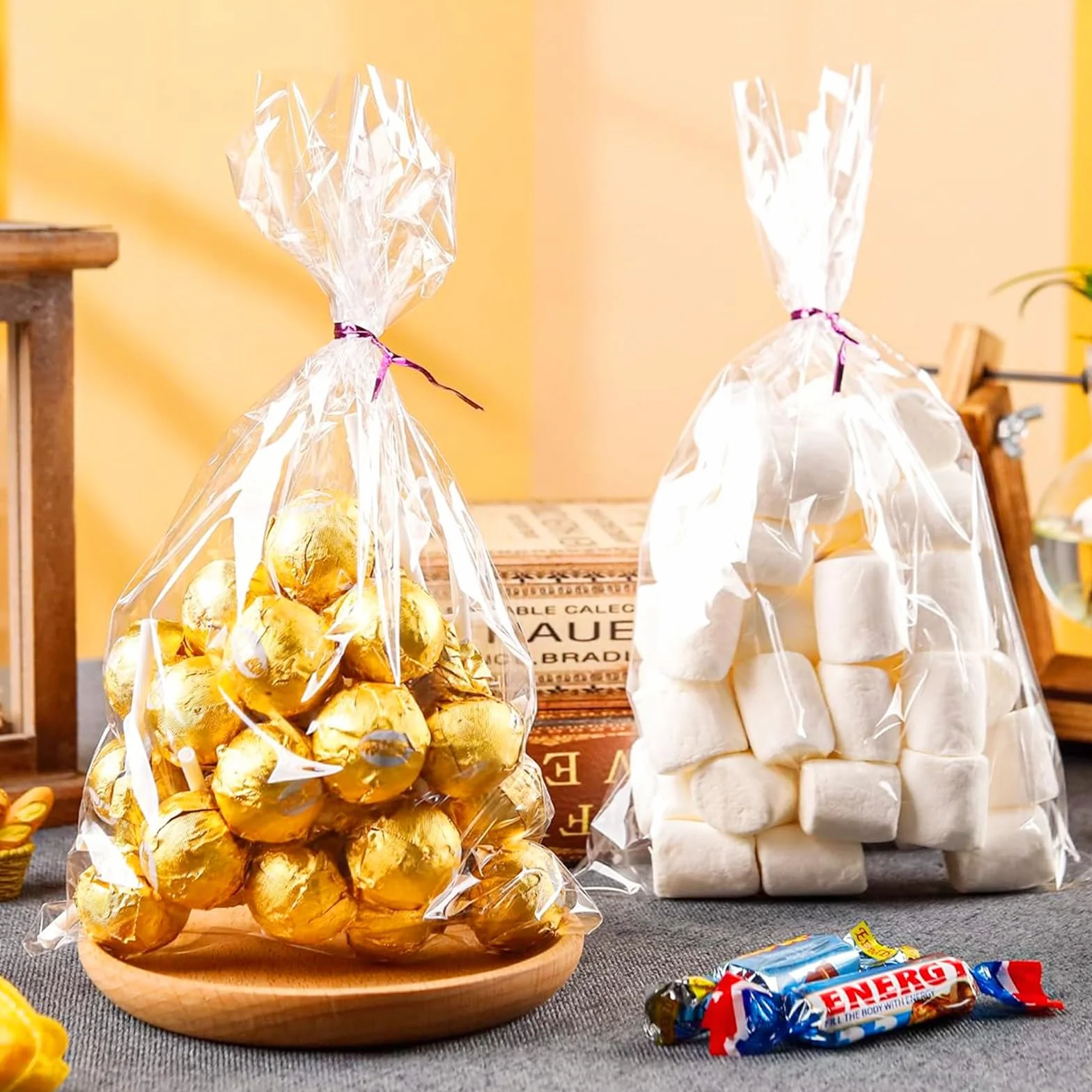 100 Pezzi Sacchetti Trasparenti per Confezioni 25x15cm, Bustine Cellophane per Pane Fresco Caramelle, Biscotti, Frutta, Gioielli con 100 Bande Metalliche per Feste Matrimonio Compleanno Bambini Regalo