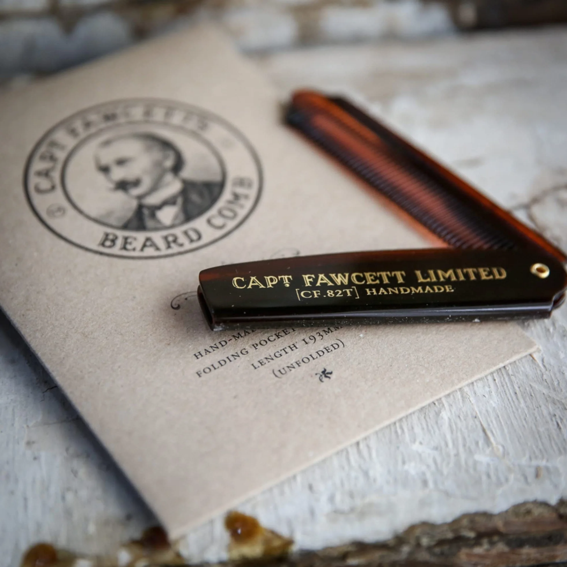 Captain Fawcett Pettine Barba Captain Fawcett (82T) 300 g