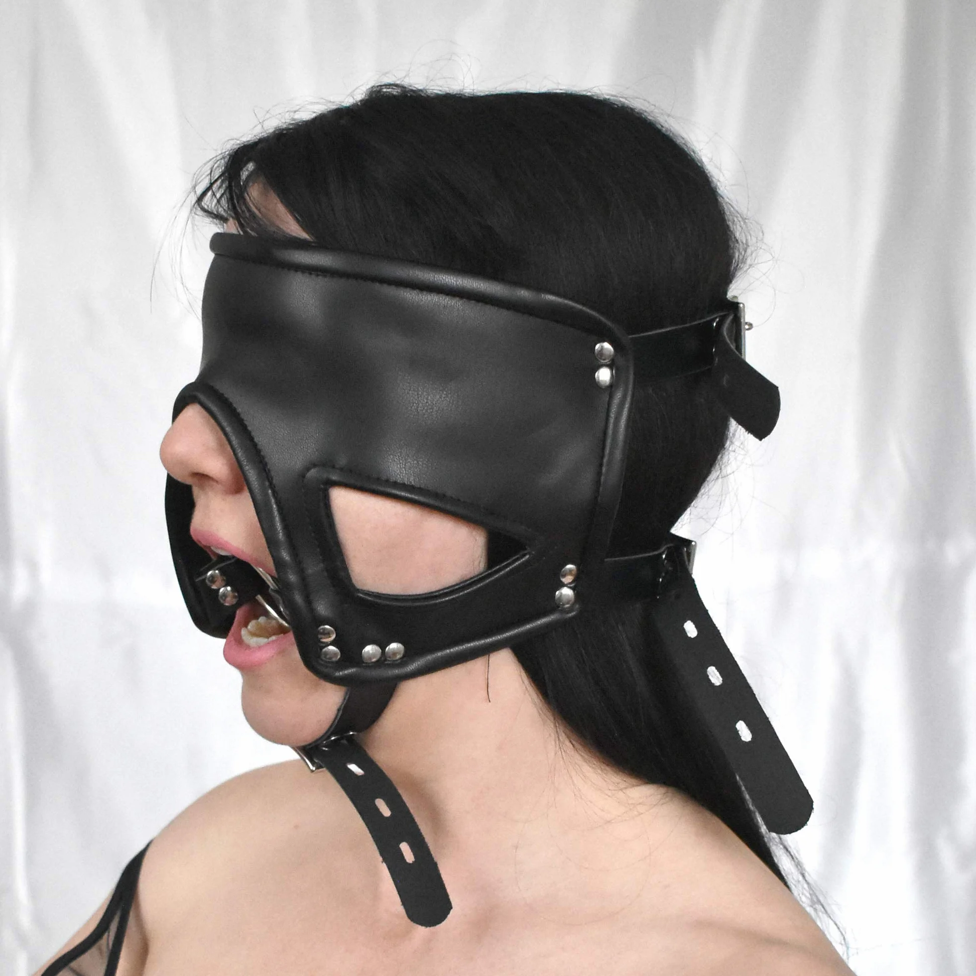 Maschera Bondage bloccabile con O-Ring BDSM in finta pelle giocattolo sessuale per coppie