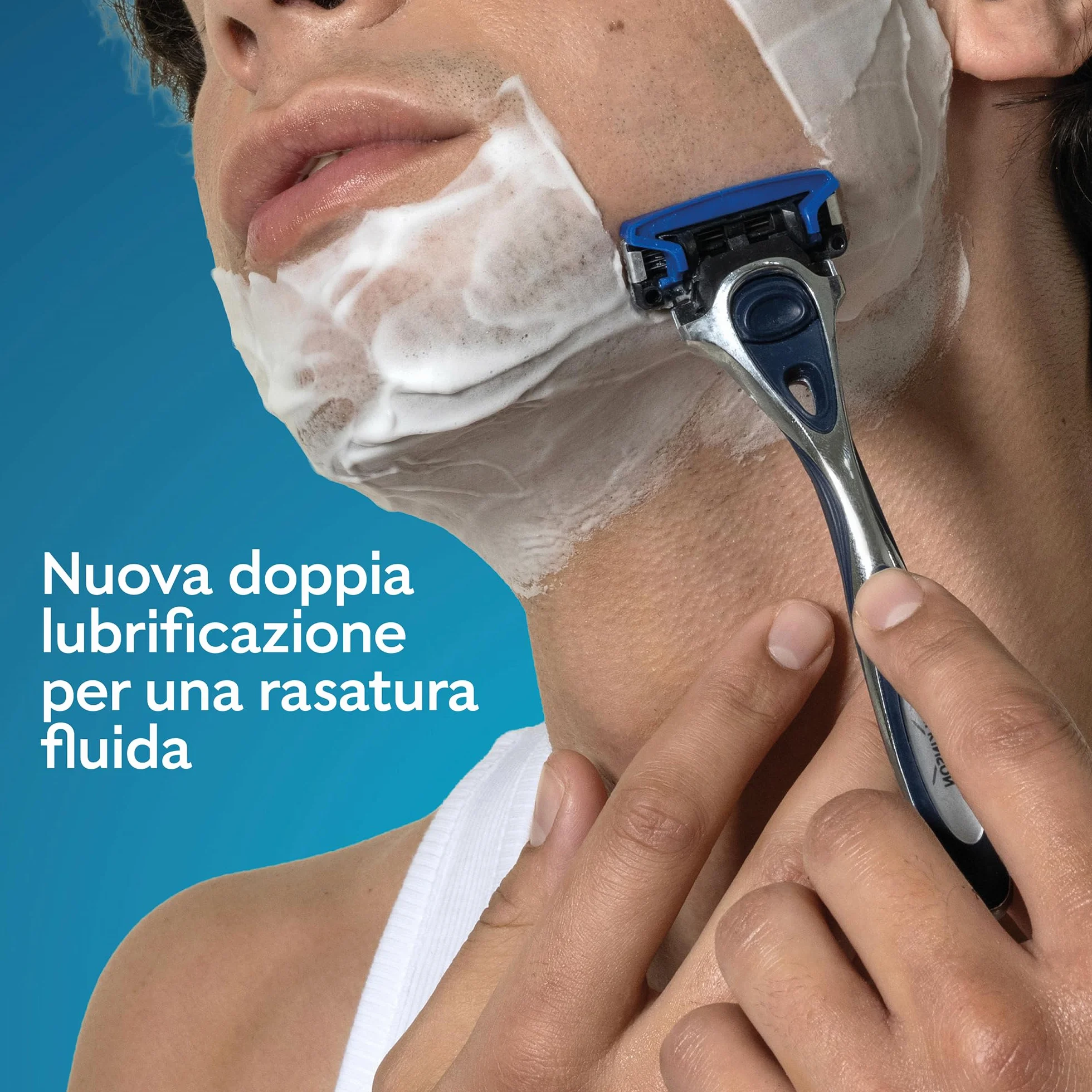 Wilkinson Sword Hydro 5, rasoio da uomo ad azione idratante con lame rivestite in carbonio, manico + 1 ricarica