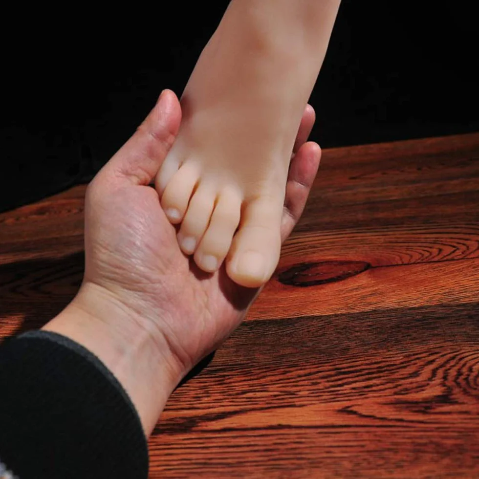 Mannequin Piede, Silicone Piedi Modello Modello di Piede in Silicone Color Carne, Struttura Trasparente 36A Bellissima Forma del Piede, Vera Copia del Piede Femminile visiva.
