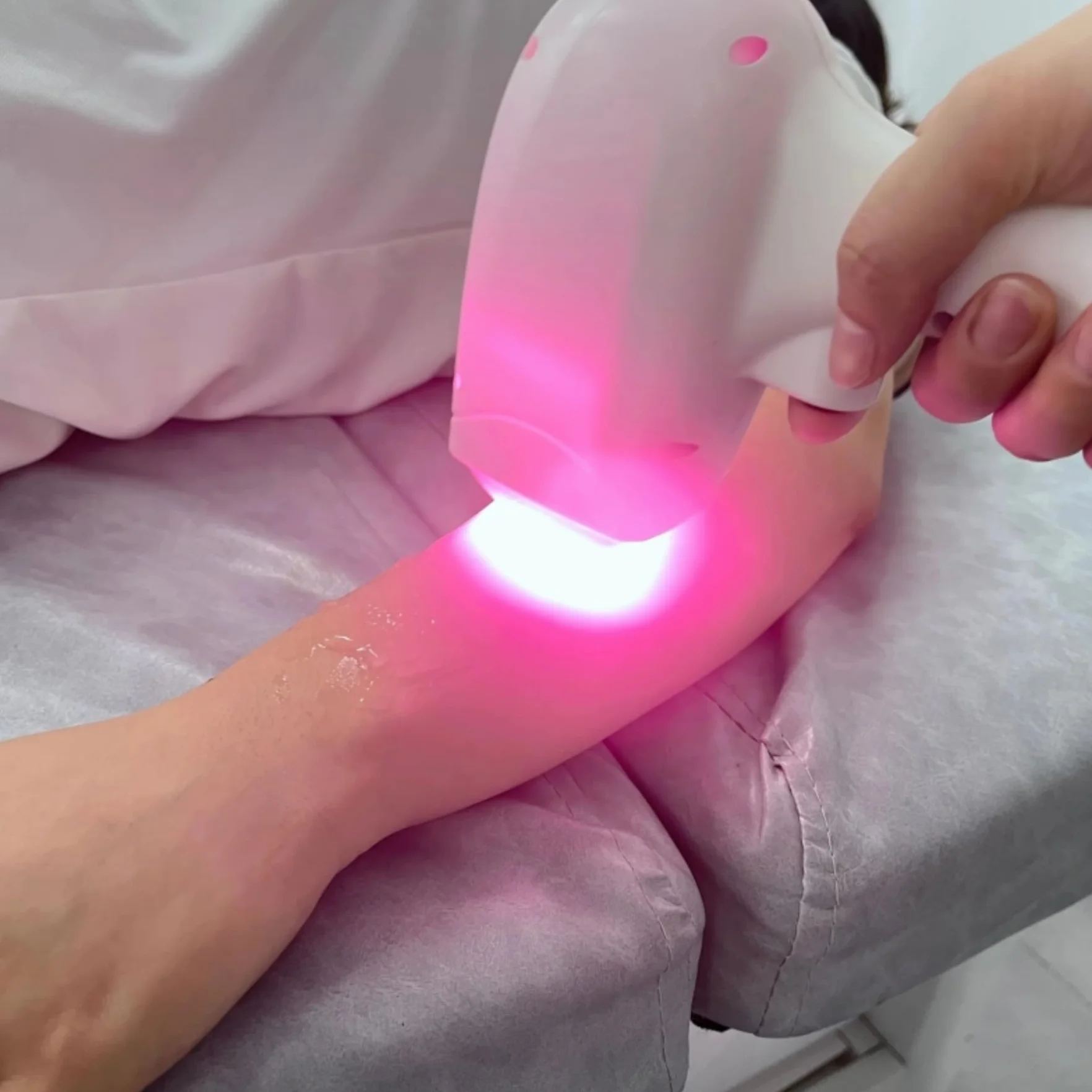 808nm diodo laser depilatore maniglia raffreddamento sicuro depilazione permanente professionale 4 lunghezze d'onda 4000W