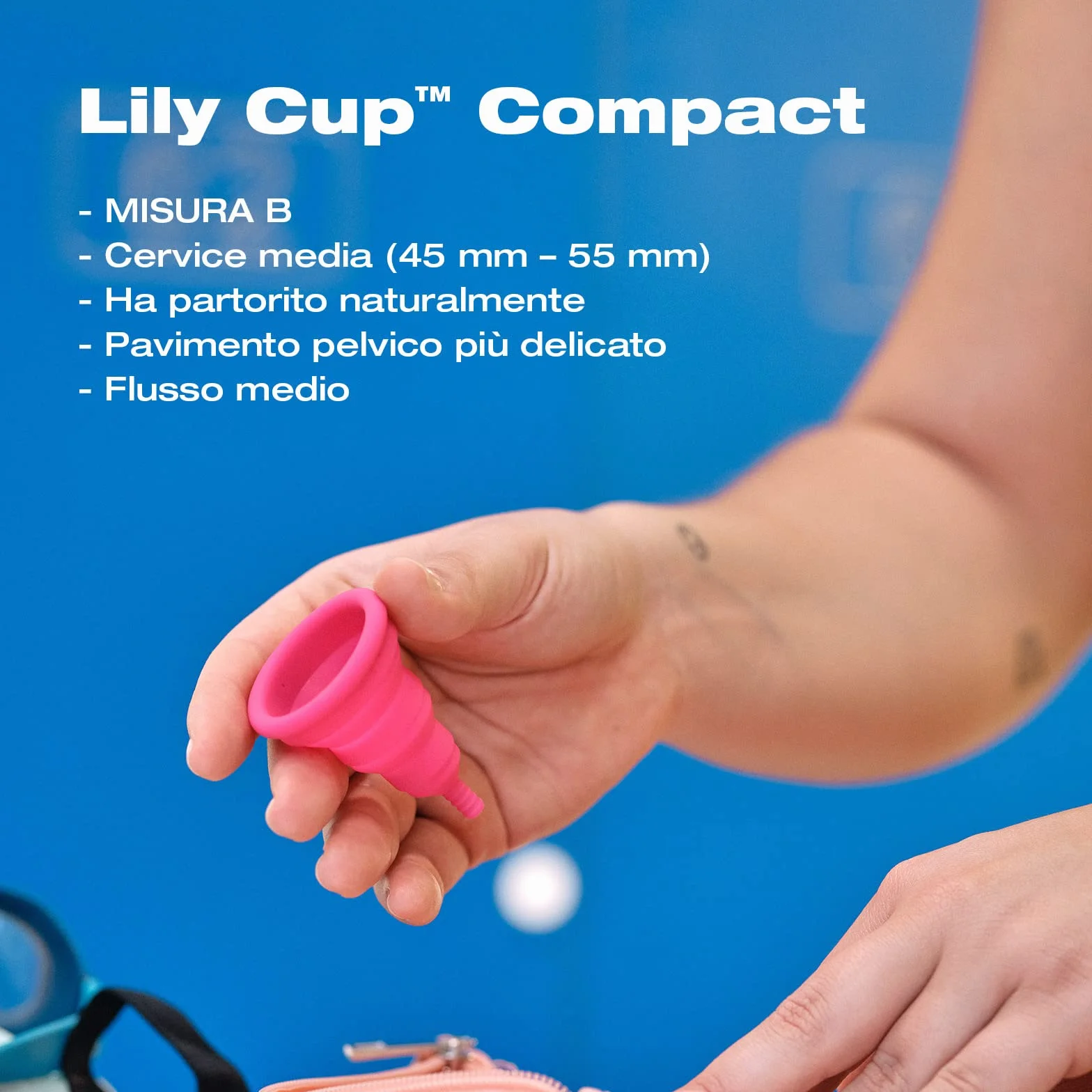 Intimina Lily Cup Compact misura Size B - Piccola Coppetta Mestruale Morbida con Design Compatto Flat-fold, Coppa Mestruale Compatta, Coppette Mestruali