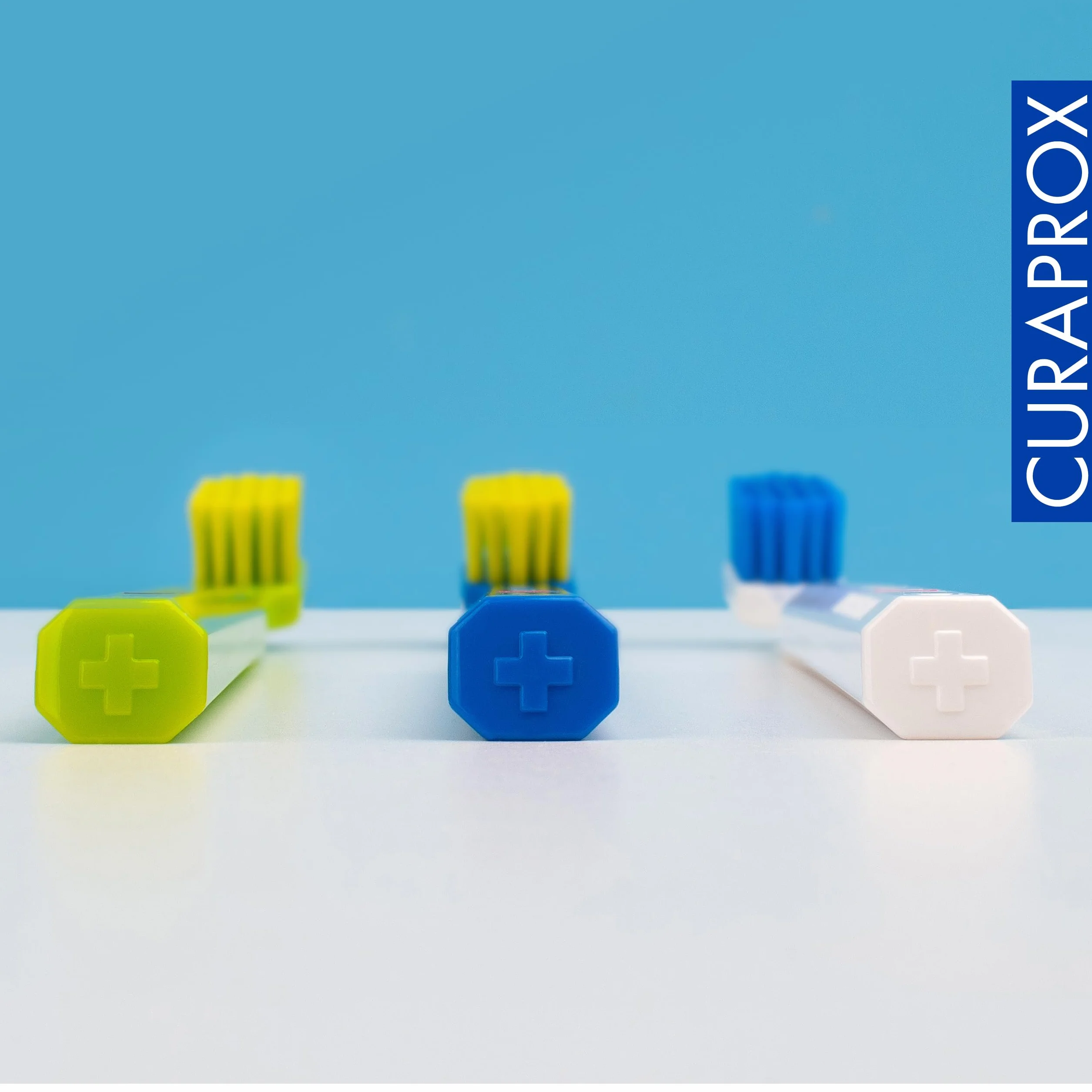 Curaprox CS 5460 Spazzolino ultra-morbido Gomma per adulti e cura dei denti Setole Curen pulizia delicata
