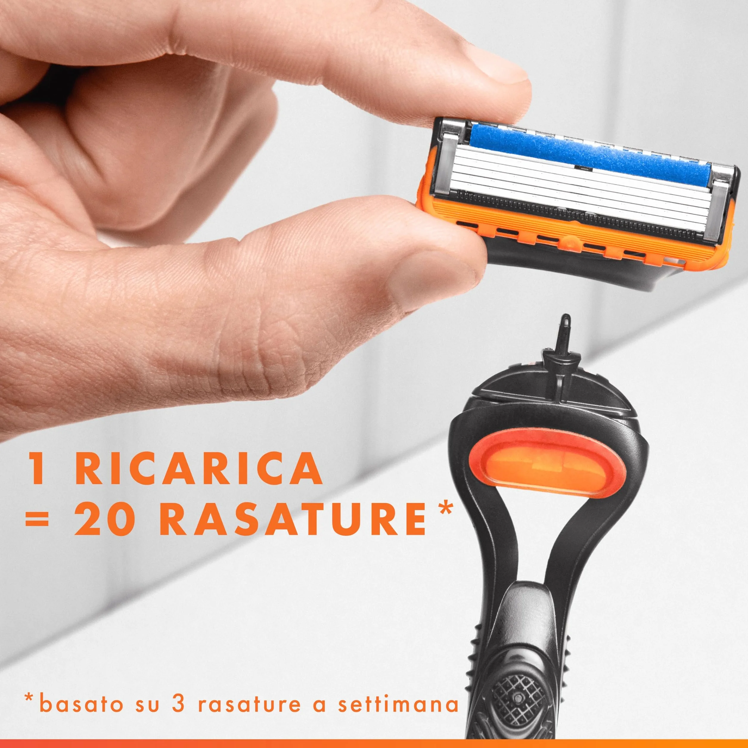Gillette Fusion5 12 Lamette di Ricambio per Rasoio, con Striscia Lubrificante per una Scorrevolezza Fluida e 5 Lame per una Rasatura Profonda e Duratura, Lamette Rasoio Barba Gillette