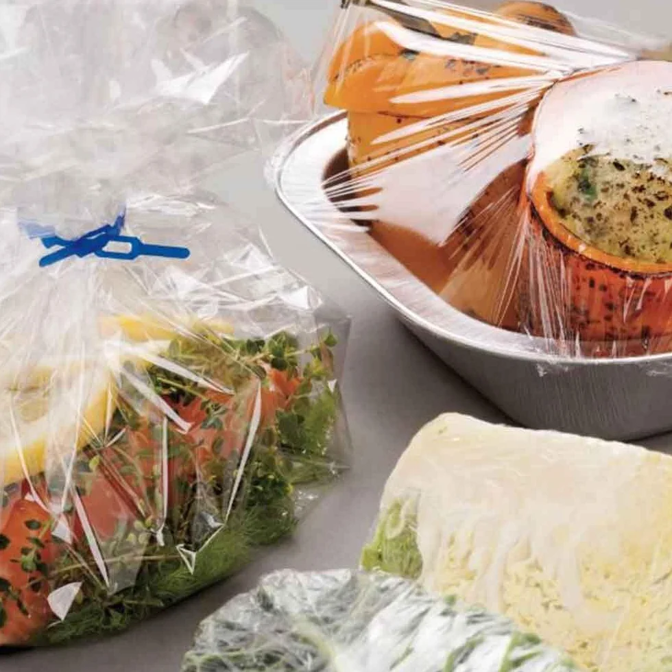 Pellicola Alimentare Senza PVC 30 cm x 300 m, Rotolo Trasparente in PE-LD per Conservazione Alimenti, Idonea per Cibi Grassi e Oleosi Non Caldi, Uso Professionale