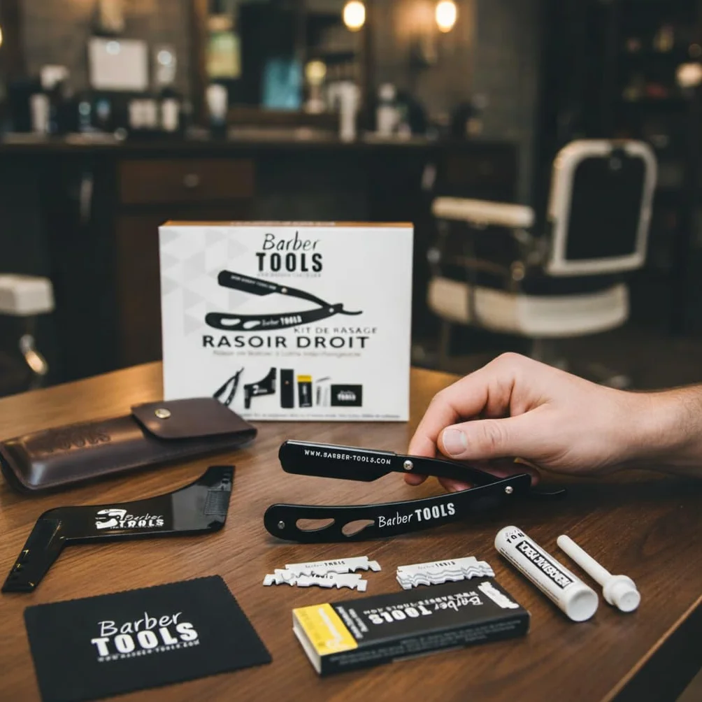 Kit da rasatura uomo - Rasoio per barba uomo/taglio a mano per barba - con 50 Lame Singole + Panno + Stick di allume + Custodia per la conservazione + Pettine guida per rasatura -NERO- BARBER TOOLS