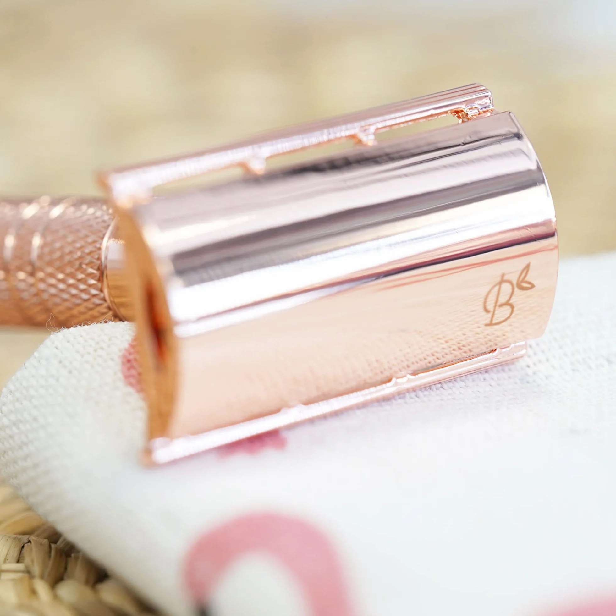 Bamboozy Rasoio di Sicurezza con 20 Lame, Alluminio Oro Rosa - Zero Rifiuti e Senza Plastica - Rasoio a Doppio Filo per Rasatura Bagnata