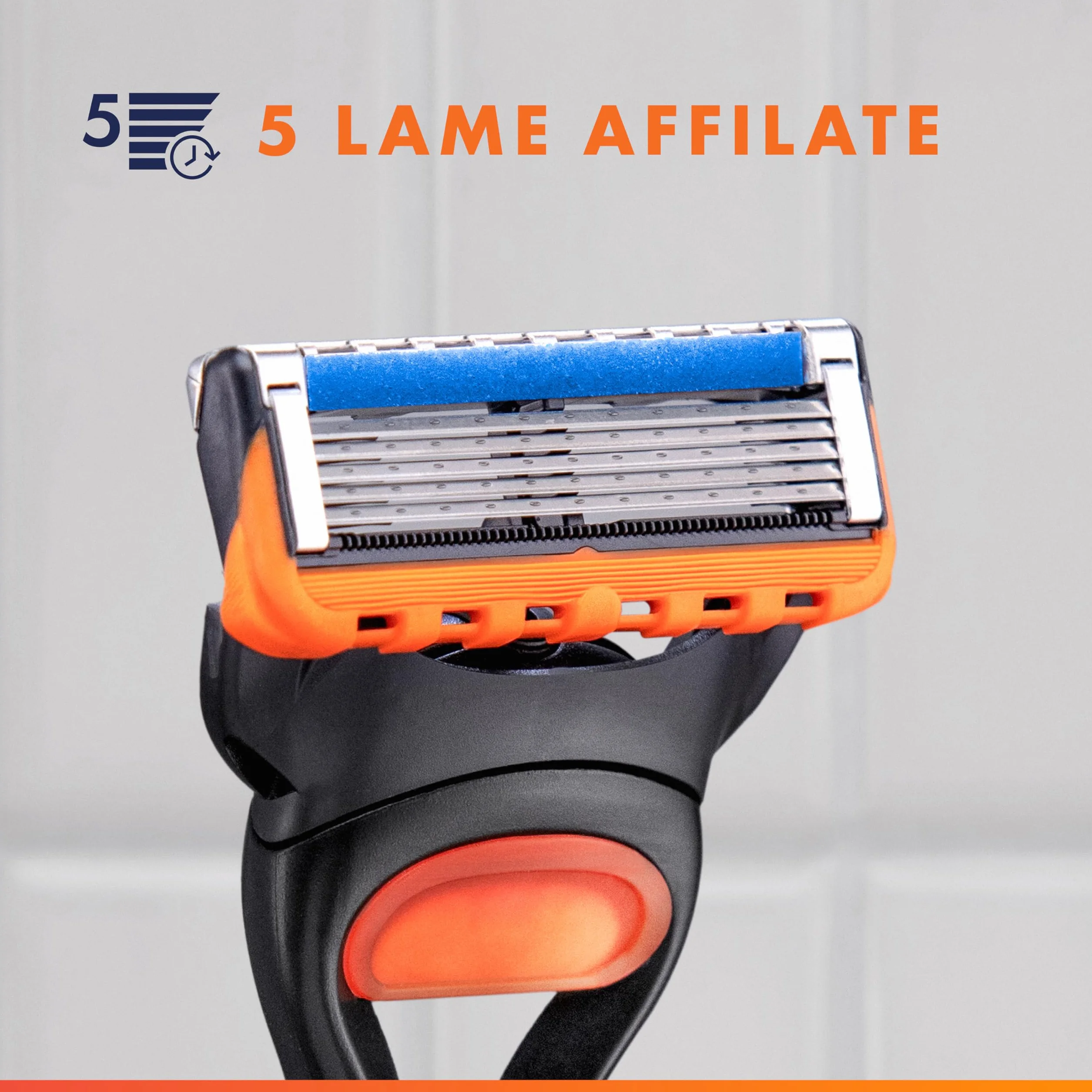 Gillette Fusion5 Rasoio Barba, 1 Rasoio Gillette + 1 Lametta di Ricambio, con Striscia Lubrificante per una Morbida Scorrevolezza e 5 Lame per una Rasatura Profonda e Duratura + Fusion Gel da Barba