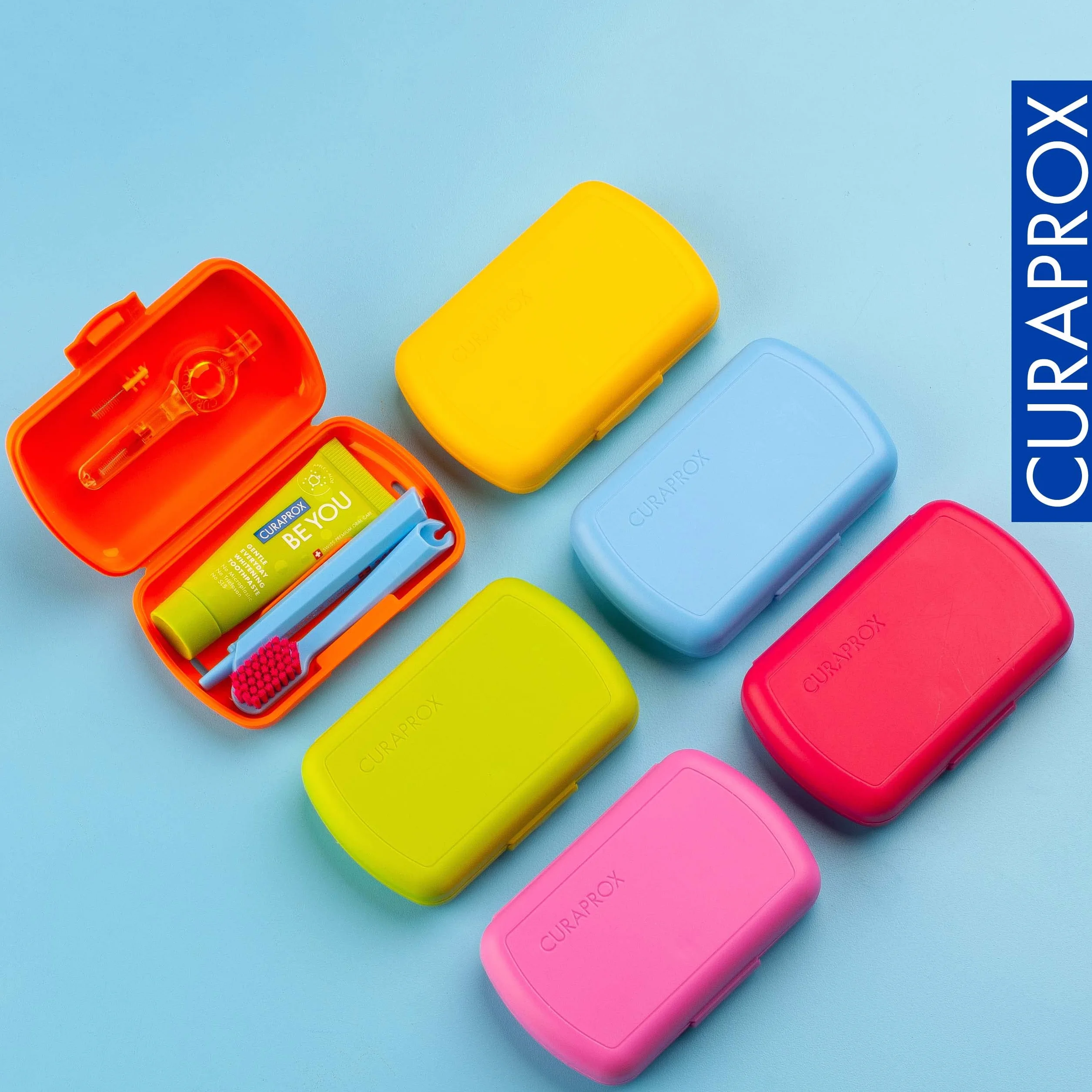Curaprox Travel Kit-CS 5460 Spazzolino da denti con dentifricio "Be You" | 2 Scovolini CPS Prime 07 e 09 / Dental Care Kit 9,5 cm x 6 cm/Blu/Made in Switzerland