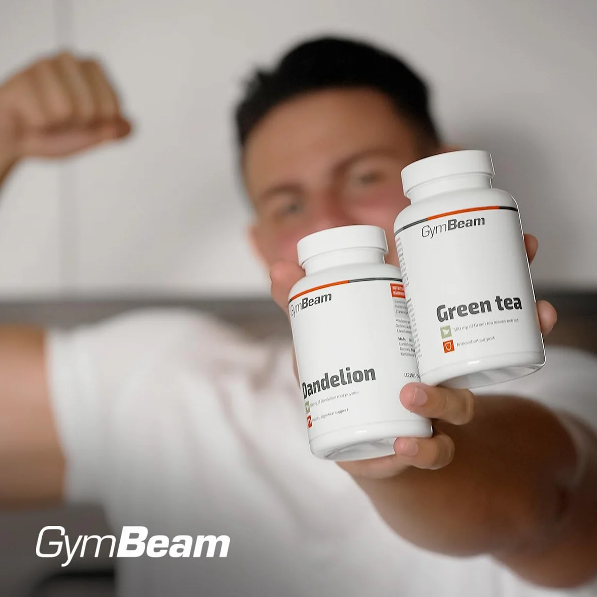 GymBeam Tè Verde - 500 mg - Integratore Naturale in Capsule con EGCG e Caffeina, Estratto 20:1 per Metabolismo, Controllo del Peso e Energia (120 cps)