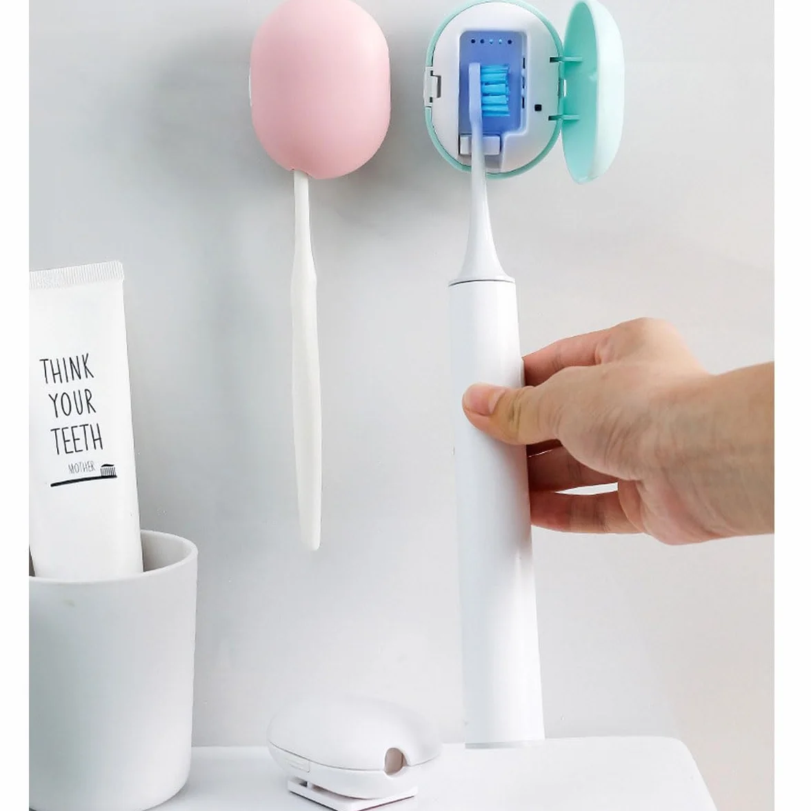 Sterilizzatore universale completamente automatico dello spazzolino da denti domestico, asciugatura UV, adatto per la piccola cura orale montata a parete per viaggi all'aperto (blu)