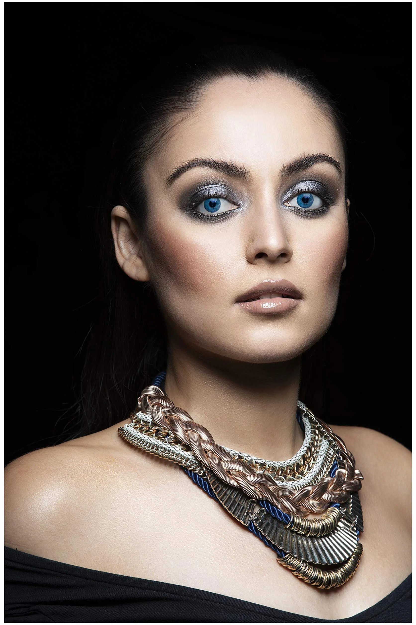 Lenti a Contatto Colorate Blu DUBAI SAPPHIRE DIA 14.0 0.00 diottrie -2 pezzi