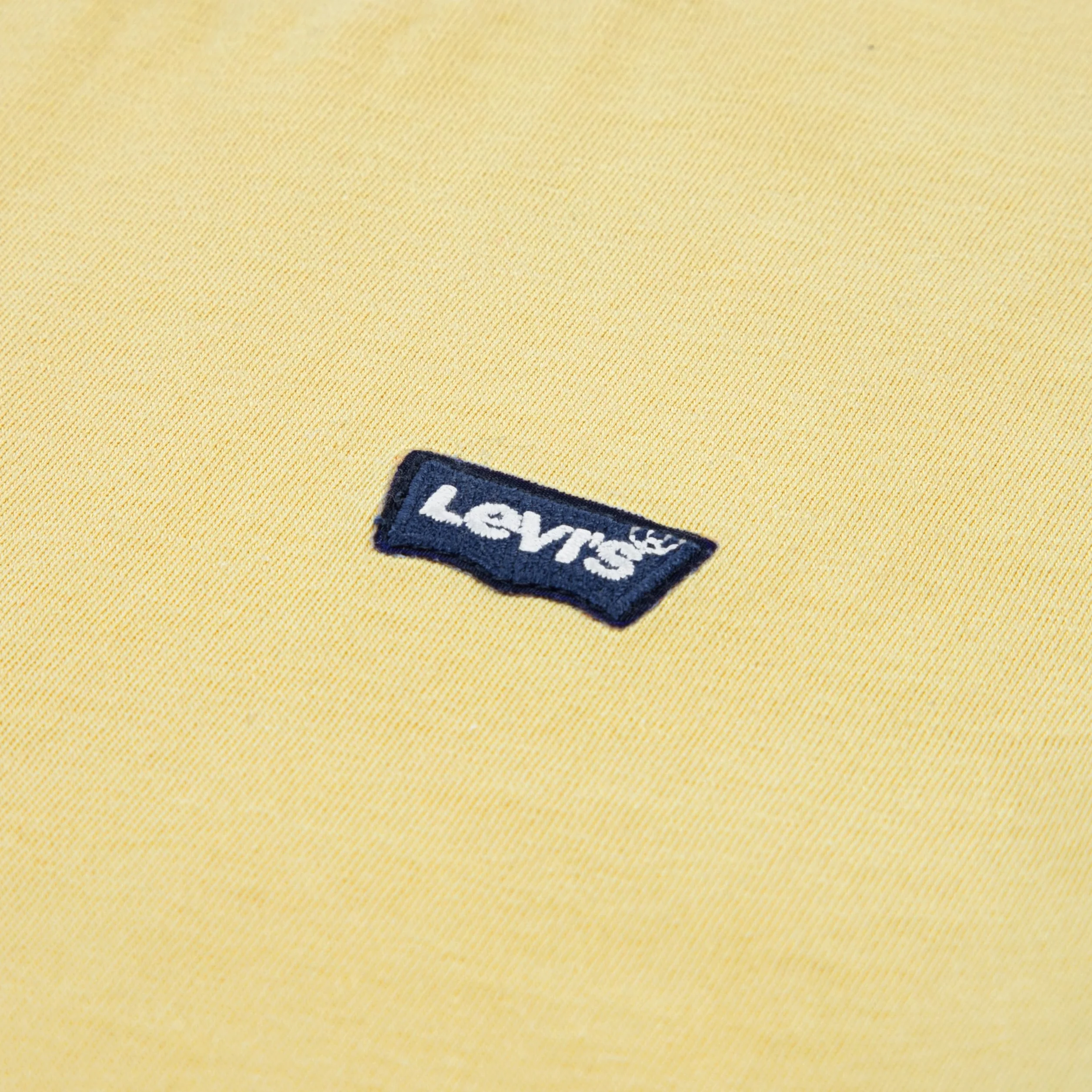 Levi's T-Shirt con Logo Batwing sul Petto Rosso Bambino