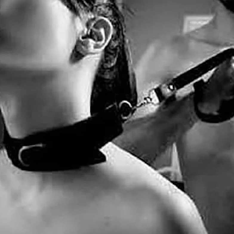 BDSM Bondage Multi Funzionale 12 Pezzi Set di Black Dade Liscia Pelle Regolabile Accessori Sportivi, Attrezzature di Allenamento di Resistenza, Regalo di Coppia - K + 1