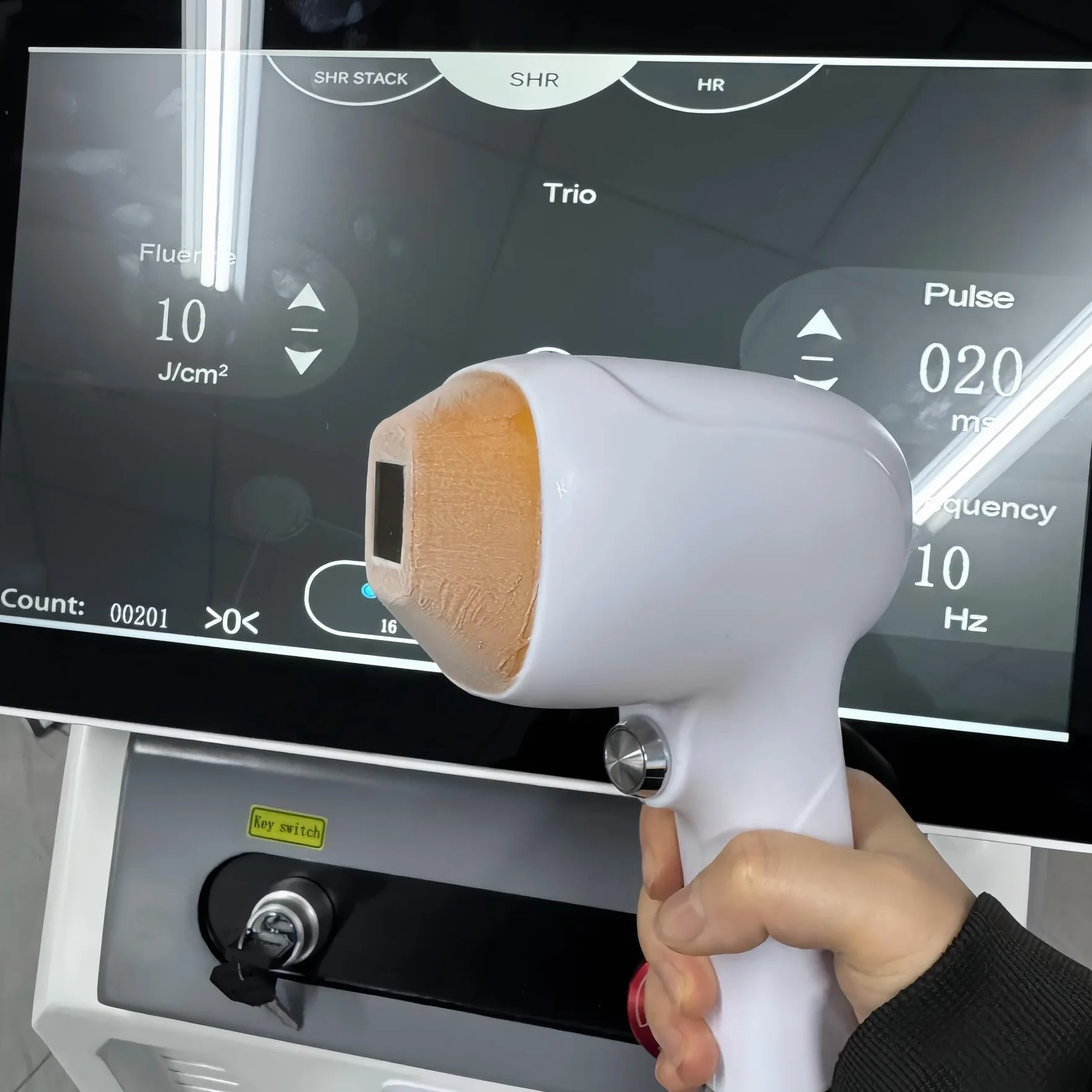 4000W Professional Diodo Laser Depilator 4 lunghezze d'onda 808nm 755nm 940nm 1064nm punto di raffreddamento depilazione laser per tutti i colori della pelle