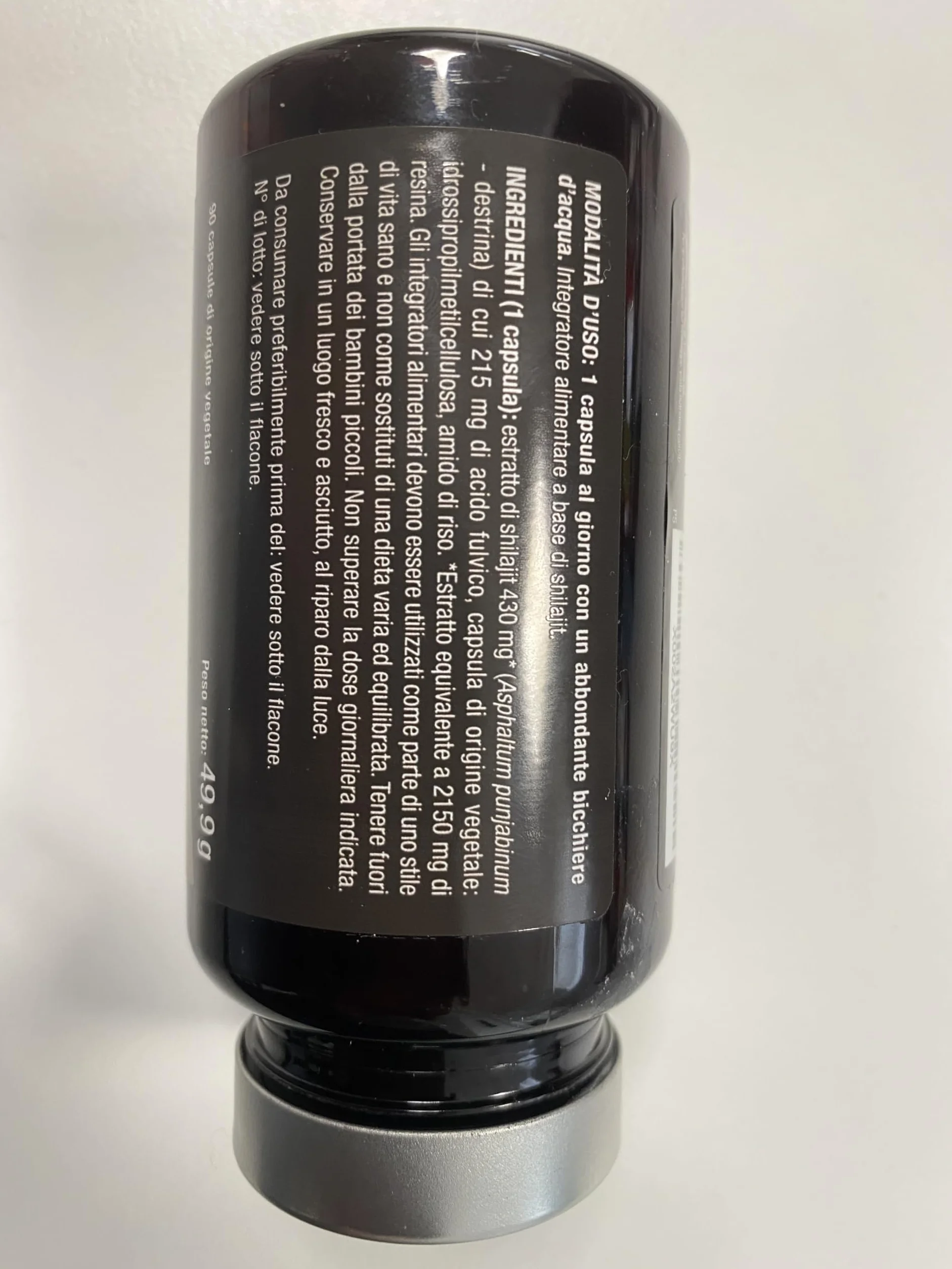 Shilajit Puro | 2150 mg per Capsula | Estratto 5:1 Standardizzato al 50% in Acido Fulvico | 100% Puro | 90 capsule | Nutrimea