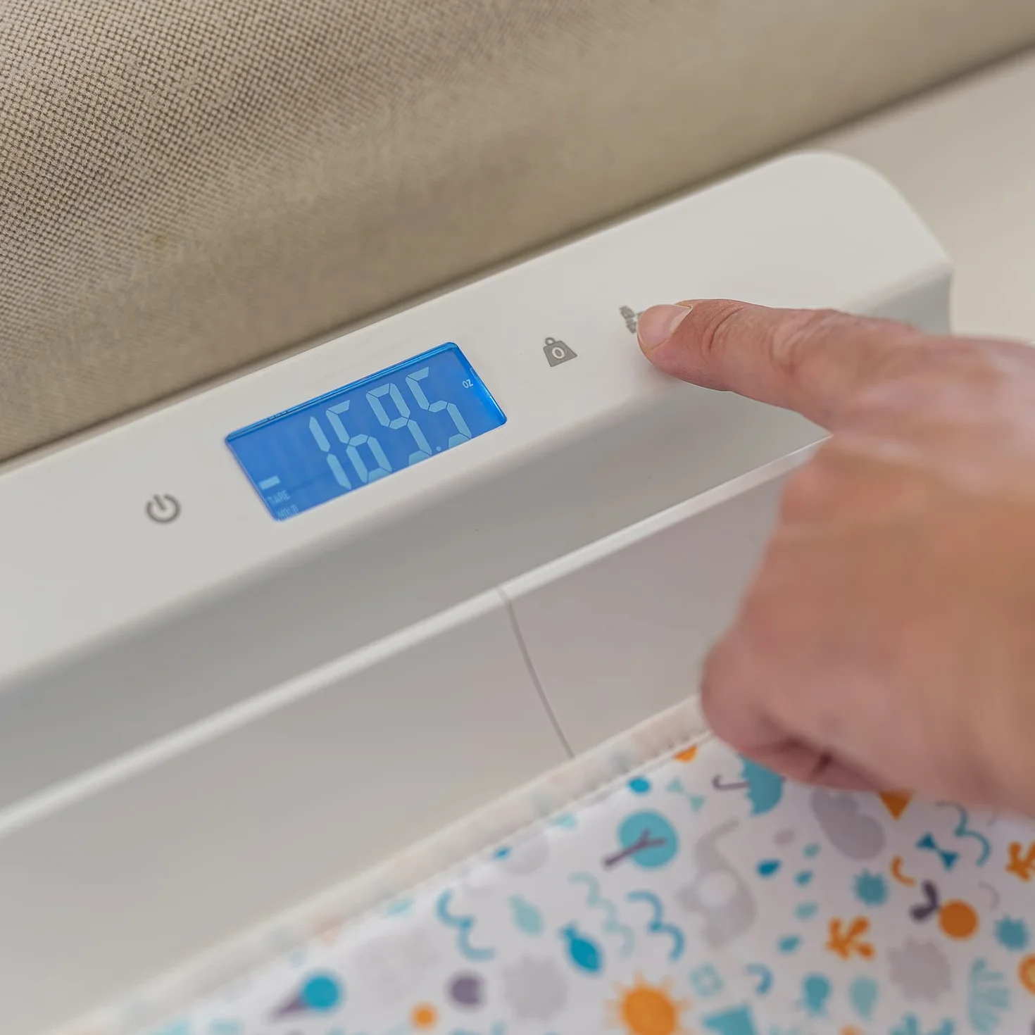 Suavinex Bilancia Digitale Neonati Adulti 1-100 kg Vassoio Pesata Rimovibile