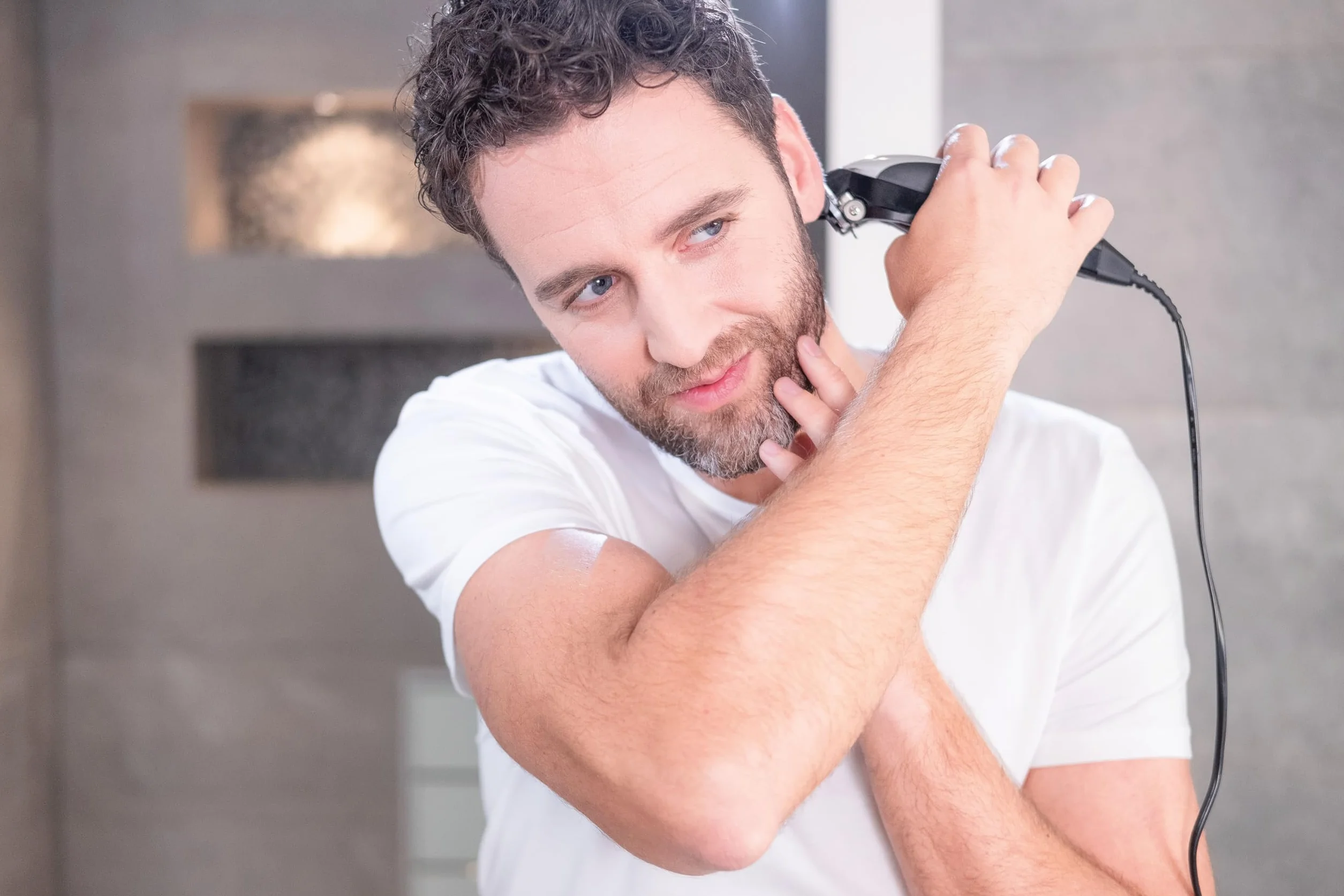 Wahl Home Pro Kit di taglio dei capelli da 22 pezzi