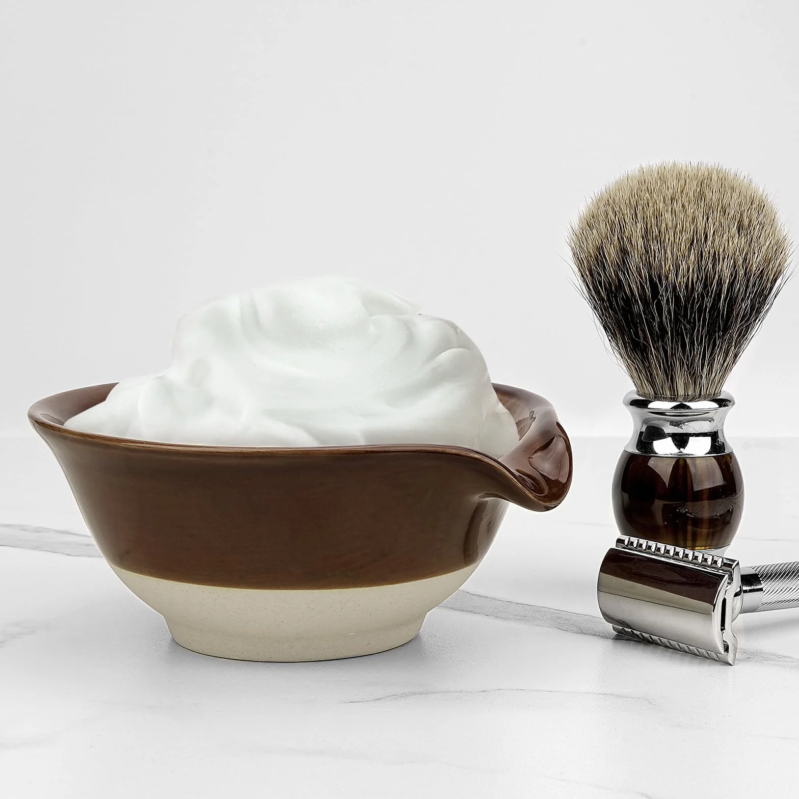 Linkidea Ciotola da Barba in Ceramica, Tazza di Schiuma di Sapone da Barba per Uomo, Tazza di Crema da Barba per Rasoio Bagnato con Barba Larga, Marrone